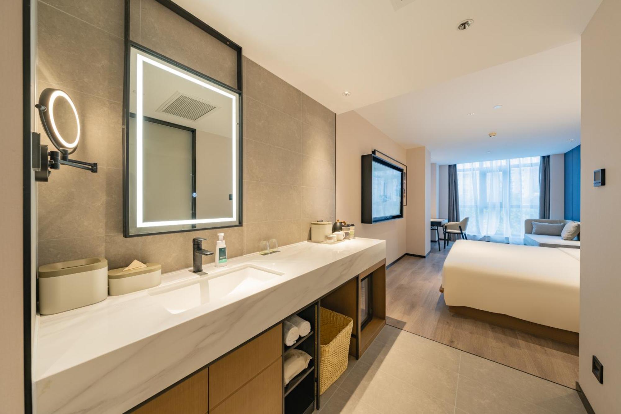 Atour Guomao Tuanjie Hotel
