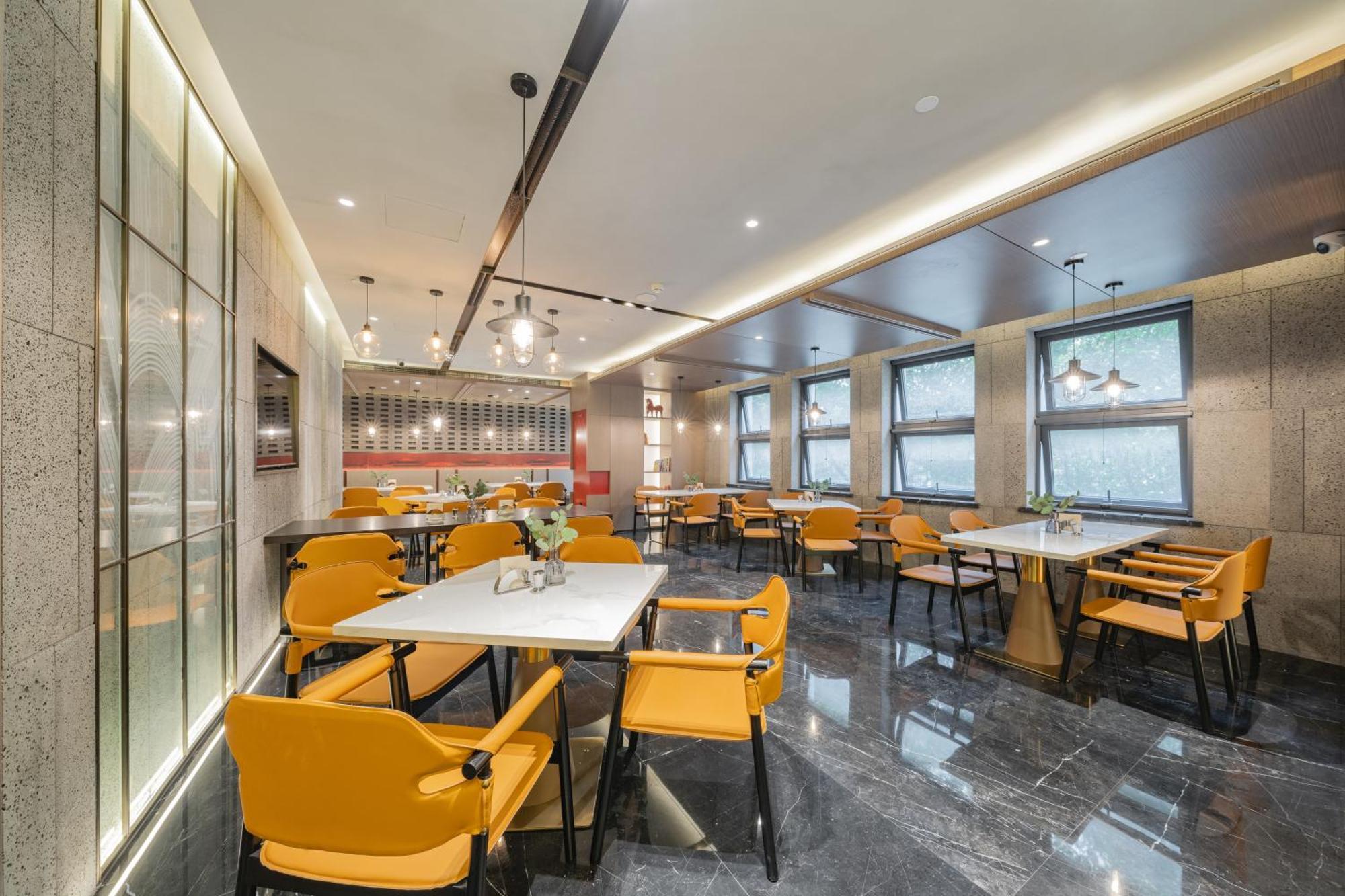 Atour Guomao Tuanjie Hotel 4*